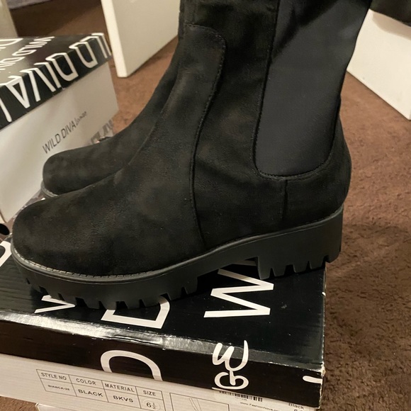 Over the knee boots - Picture 4 of 6